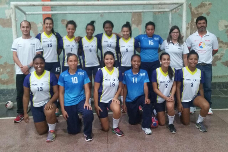 Elenco Juvenil feminino de Franca (foto: Divulgação)